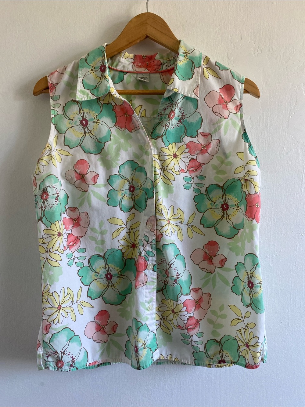 Cherokee Hawaiian Button down Sleeveless Top Size M Tropical Vaca